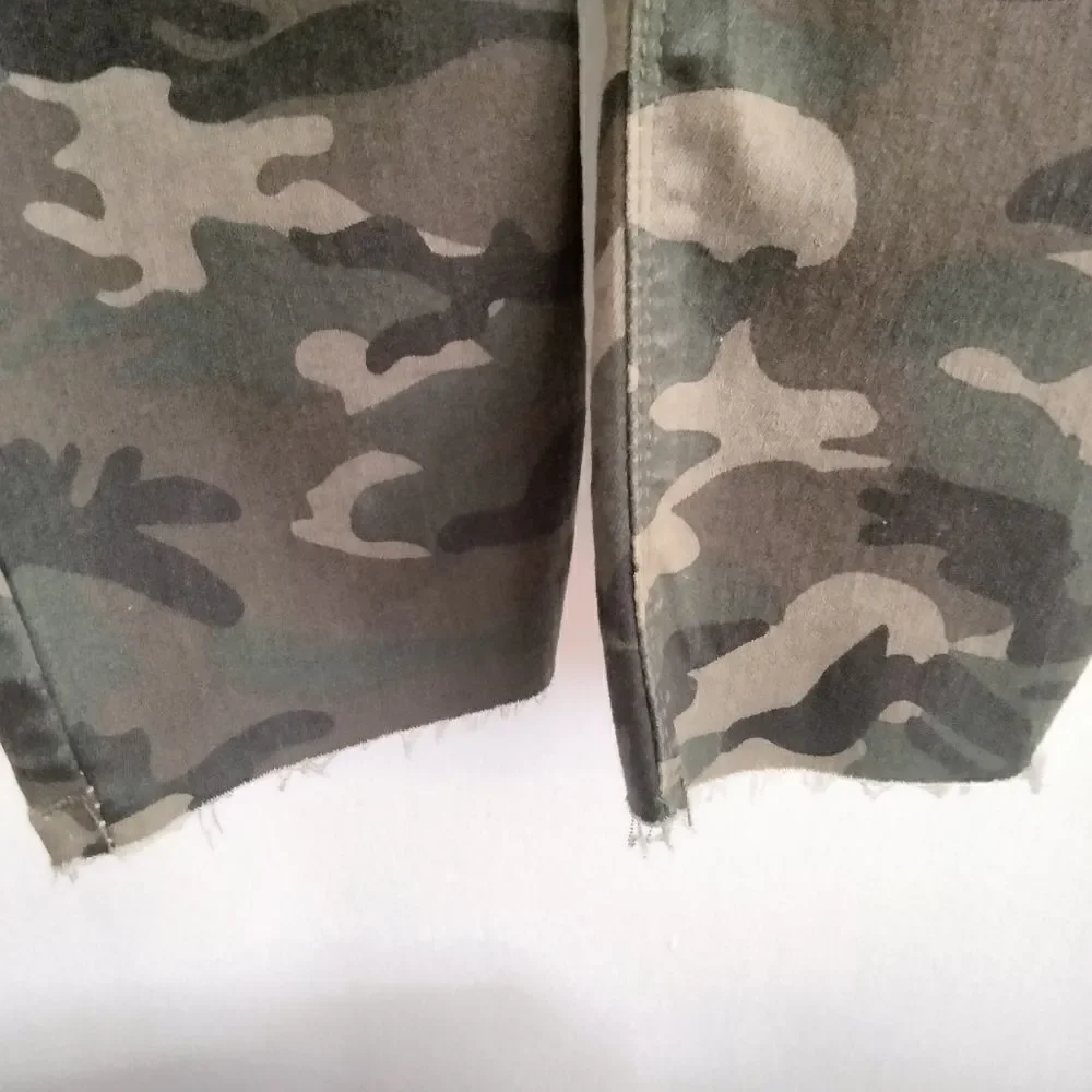 Coco + Carmen OMG Camouflage Skinny Jeans Size XS Holds You In Lifts You Up - Picture 9 of 16